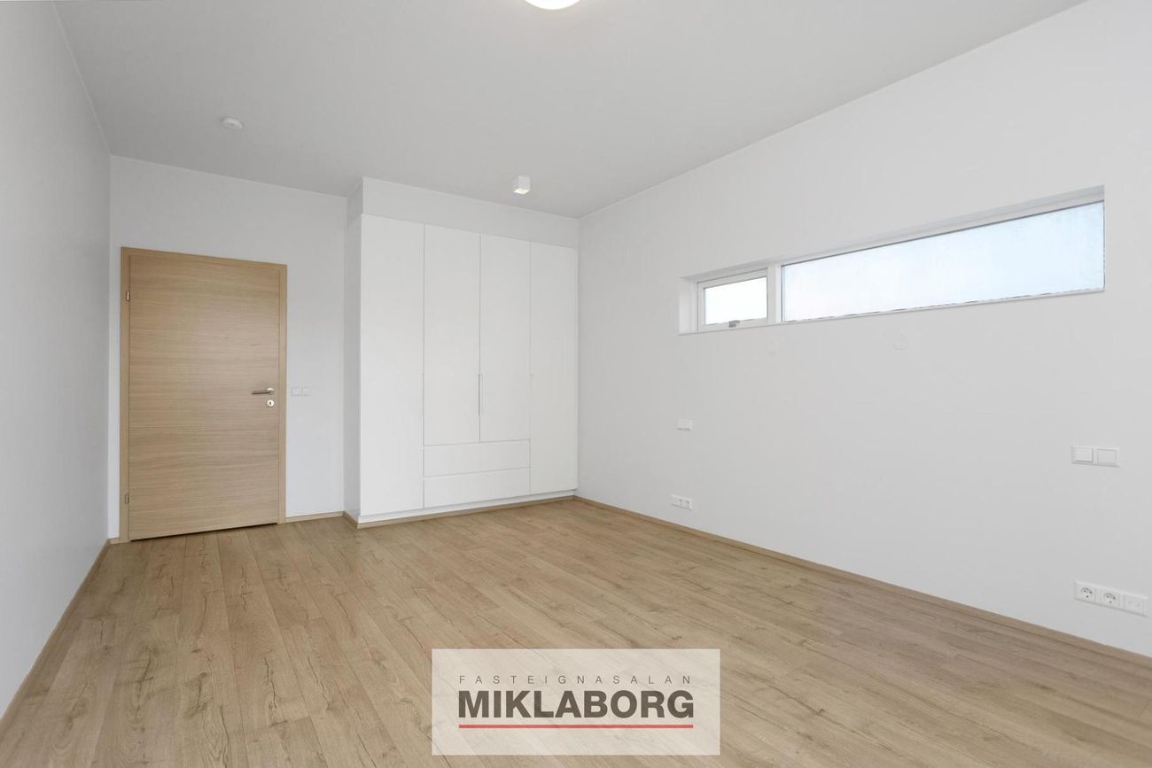 Holtsvegur 41, 210 Garðabær