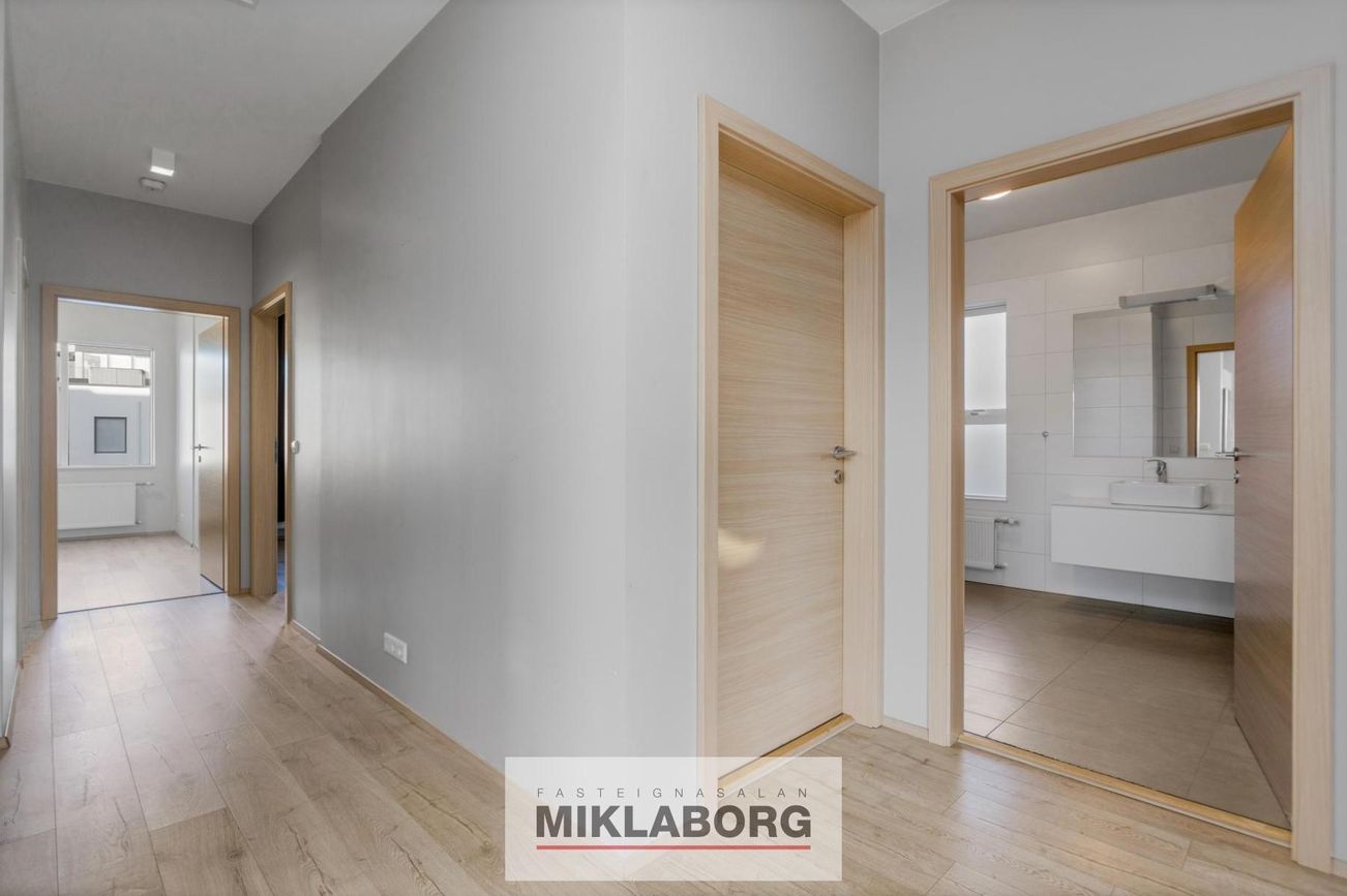 Holtsvegur 41, 210 Garðabær