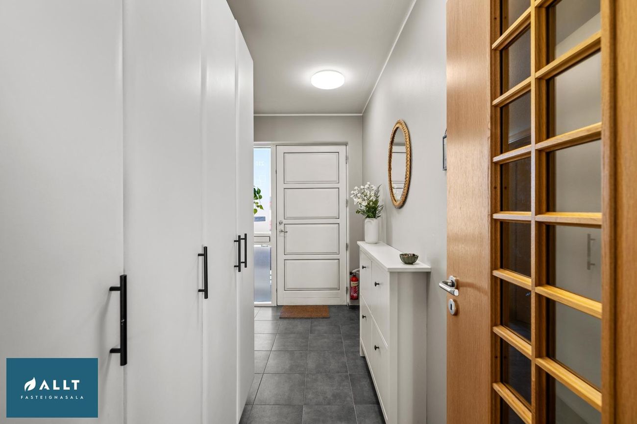 Engjadalur 4, 260 Reykjanesbær