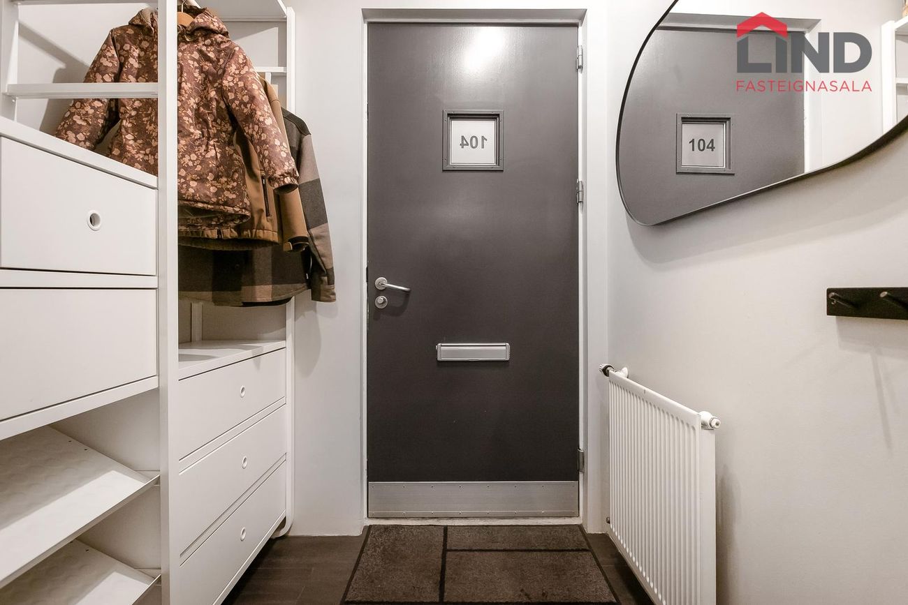 Klapparhlíð 13, 270 Mosfellsbær