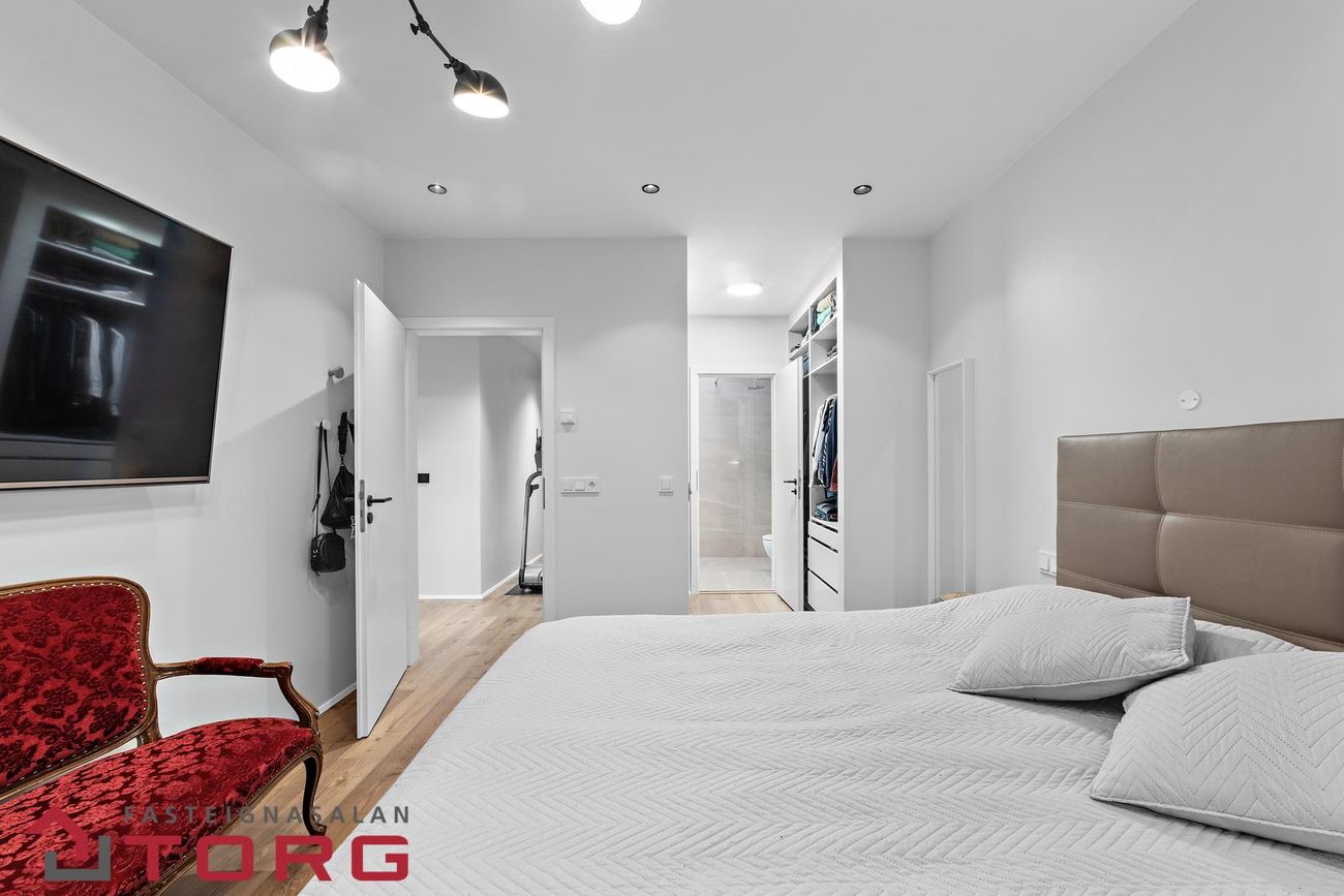 Holtsvegur 53 - 0302, 210 Garðabær