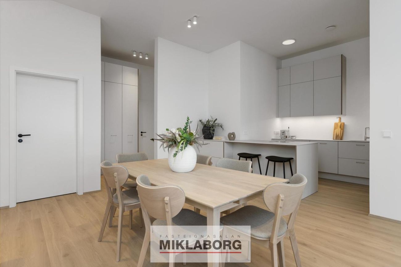Hafnarbraut 10B, 200 Kópavogur
