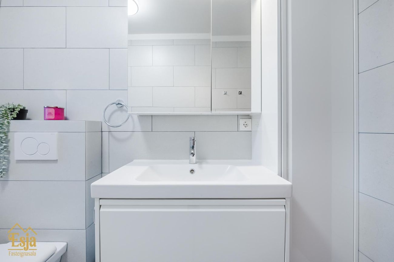 Sólheimar 23, 104 Reykjavík
