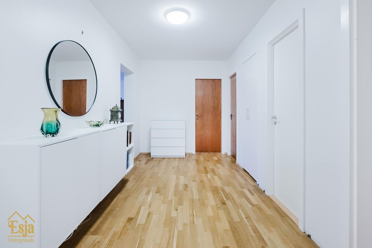 Sólheimar 23, 104 Reykjavík