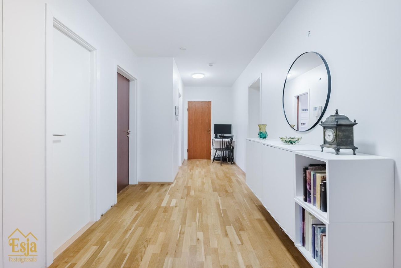 Sólheimar 23, 104 Reykjavík