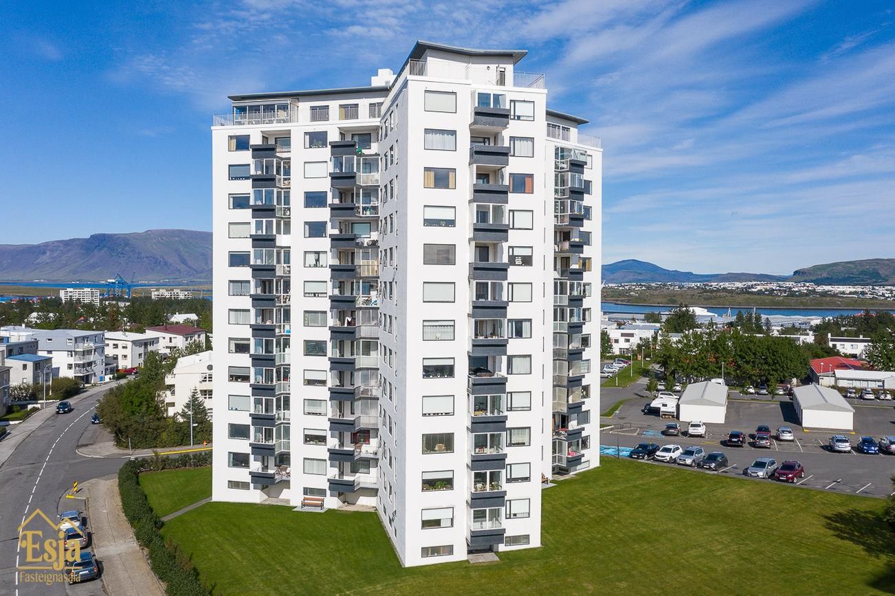 Sólheimar 23, 104 Reykjavík