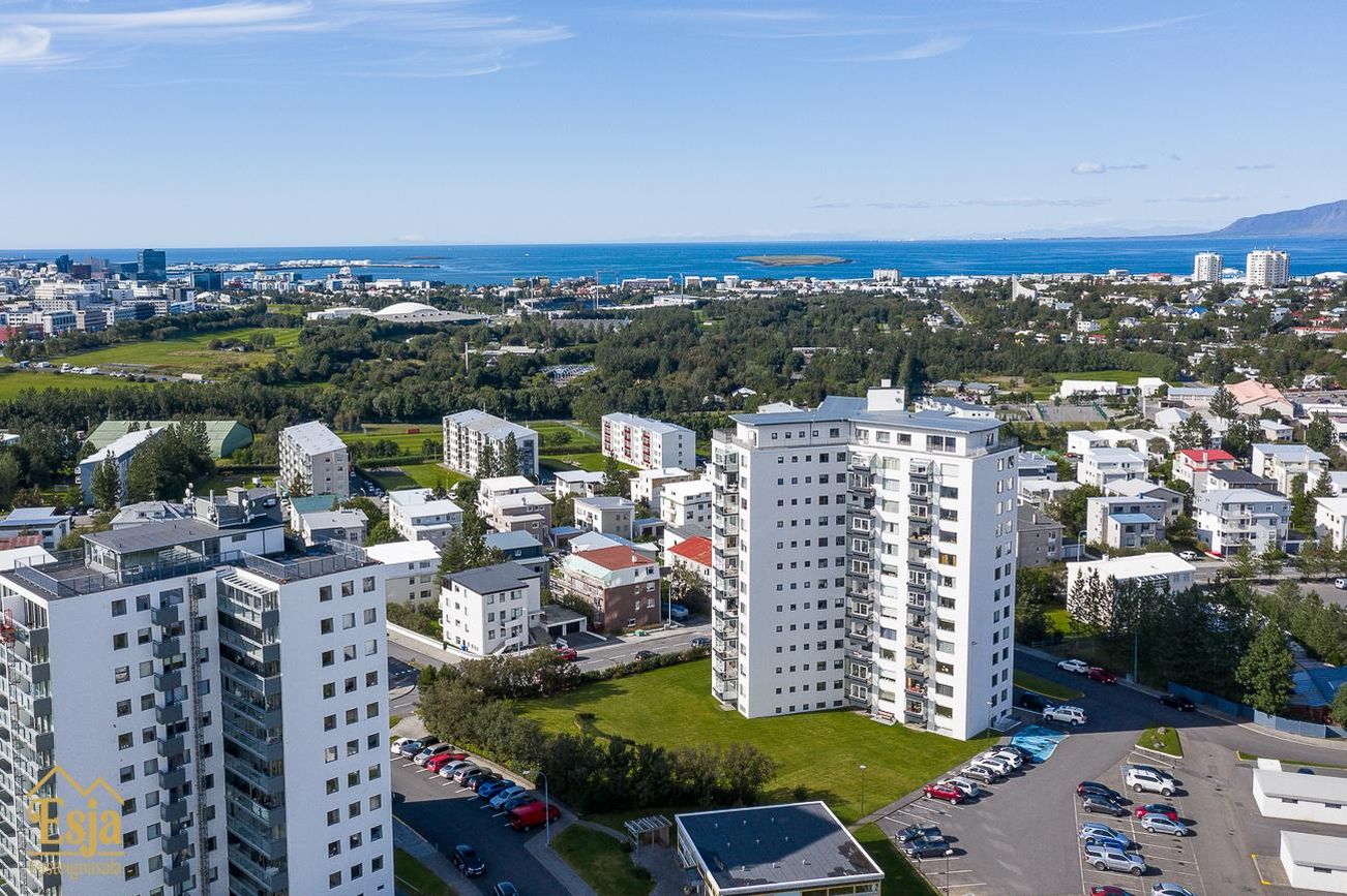Sólheimar 23, 104 Reykjavík