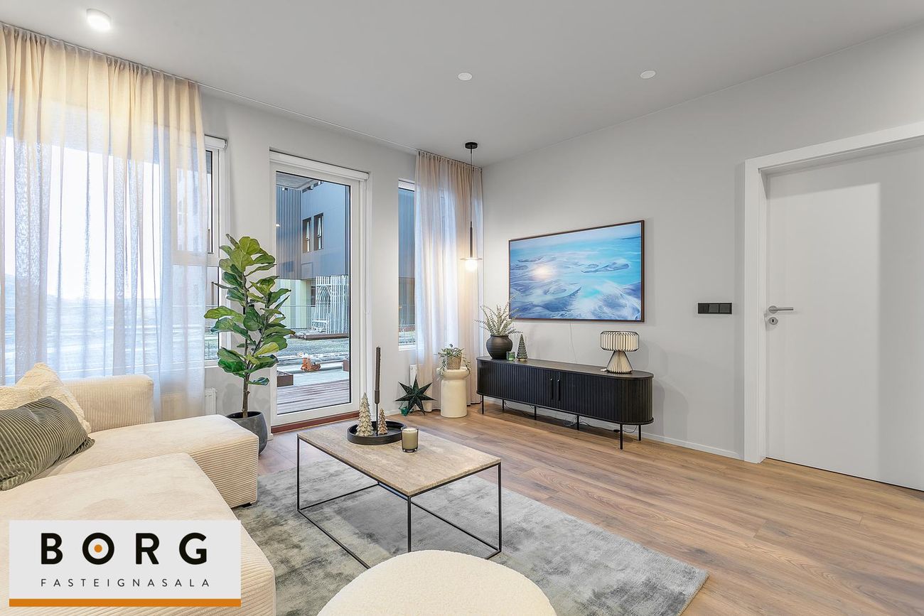 Áshamar 42 - 0103, 221 Hafnarfjörður