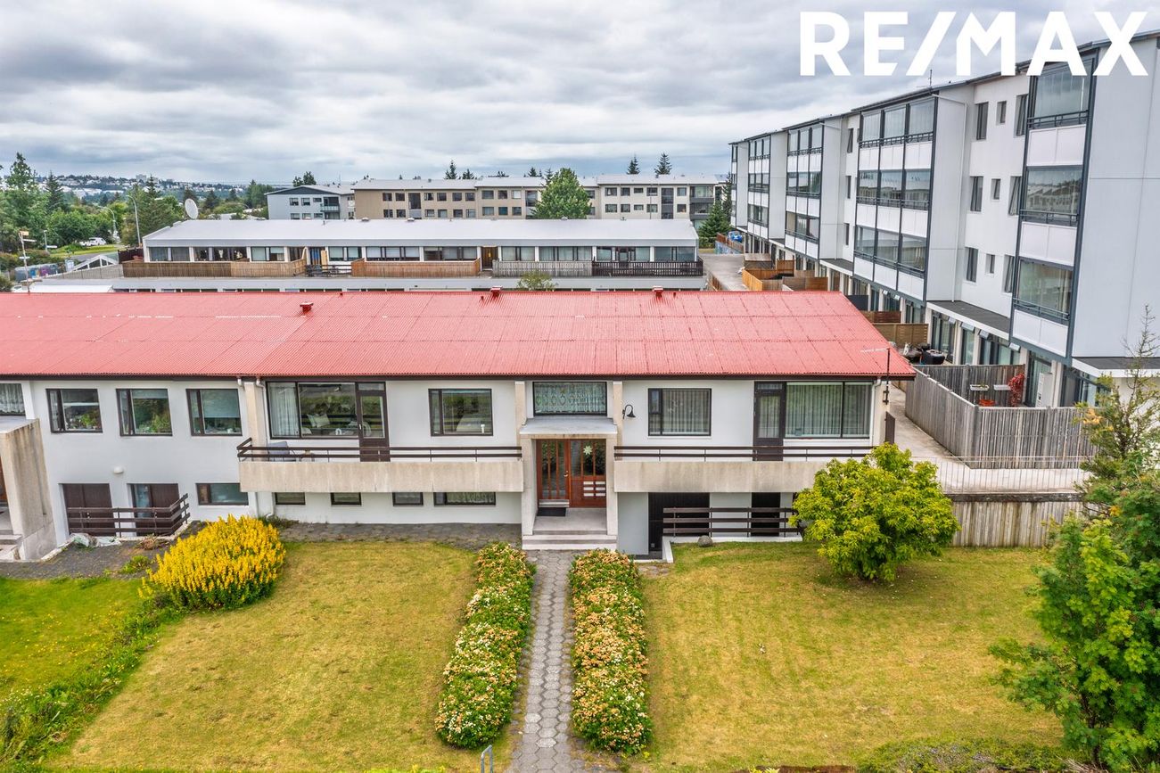 Hraunbær 102F, 110 Reykjavík