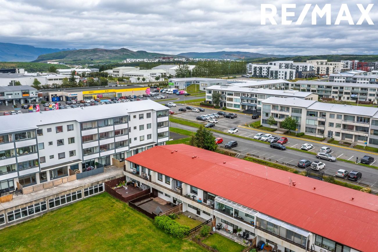 Hraunbær 102F, 110 Reykjavík