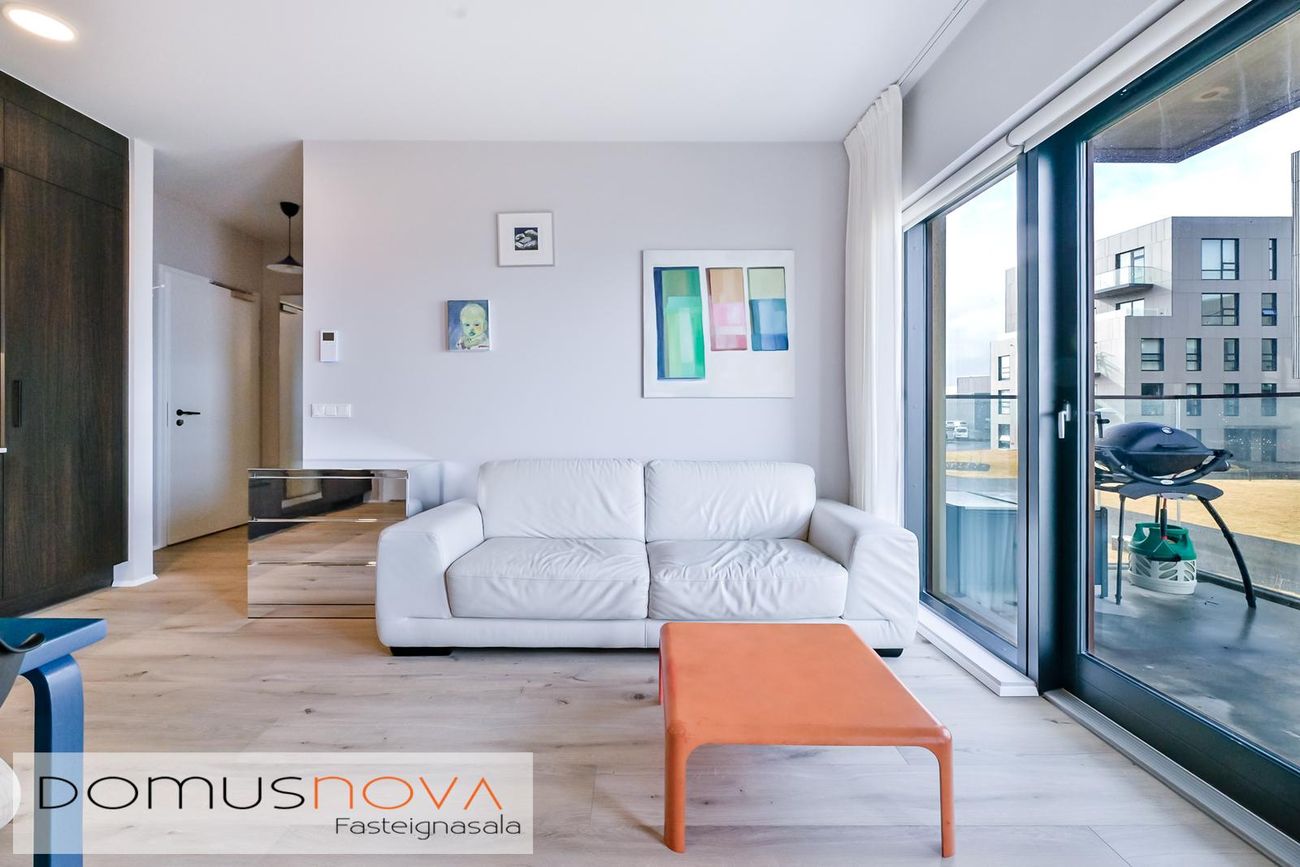 Jöfursbás 7B, 112 Reykjavík