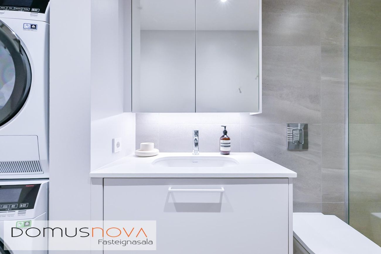 Jöfursbás 7B, 112 Reykjavík