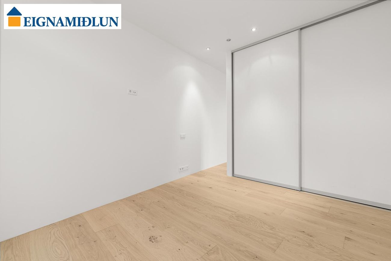 Vatnsstígur 3 - 0202, 101 Reykjavík