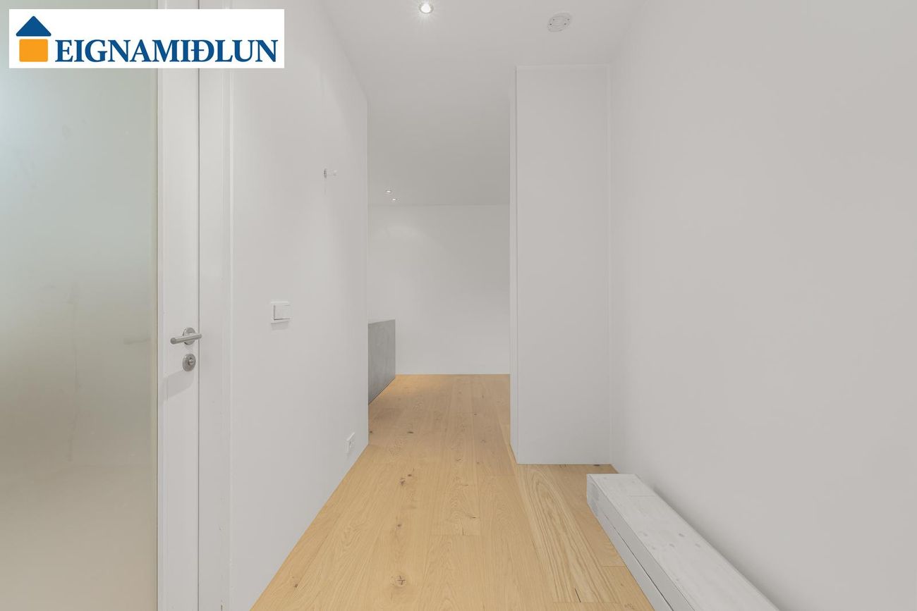 Vatnsstígur 3 - 0202, 101 Reykjavík