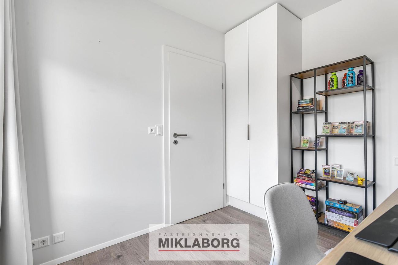 Skyggnisbraut 1, 113 Reykjavík