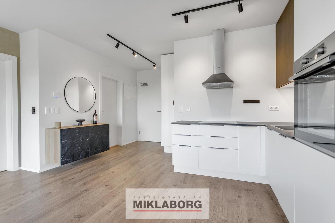Skyggnisbraut 1, 113 Reykjavík