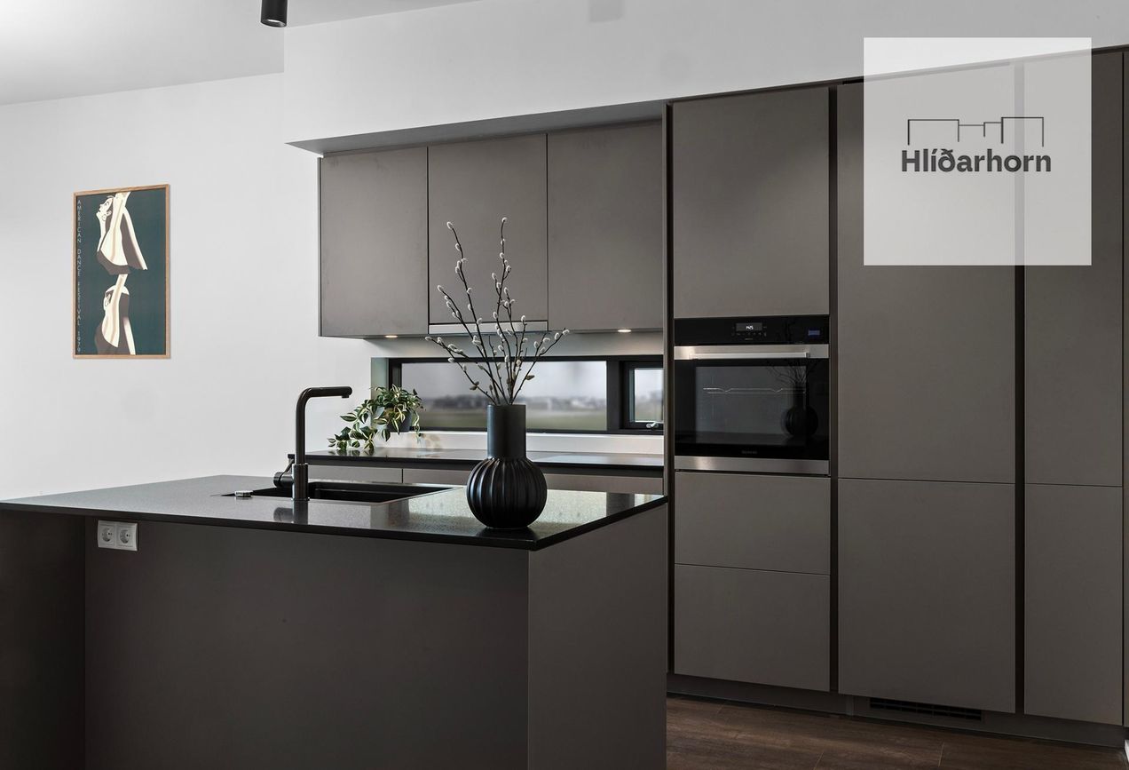 Haukahlíð 2, 102 Reykjavík