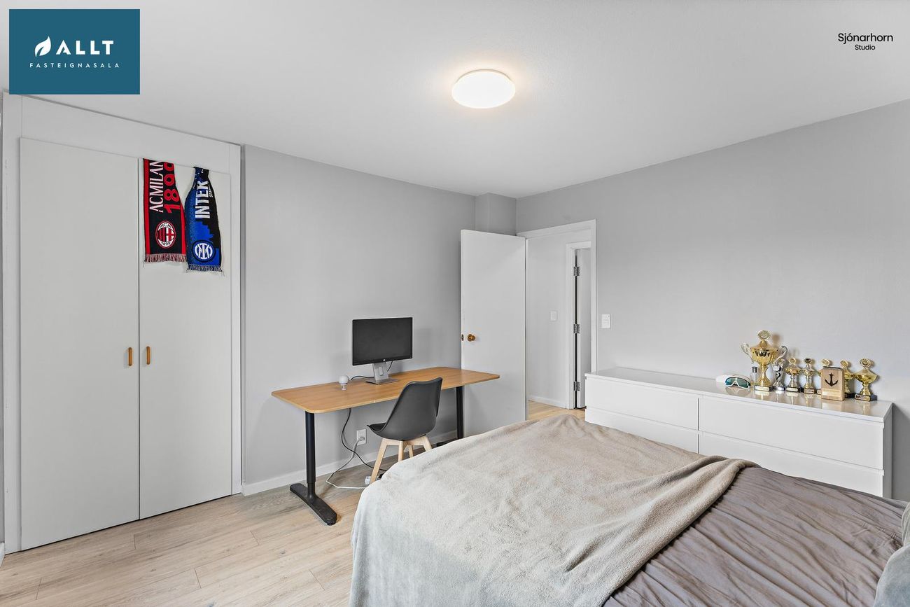 Skógarbraut 915, 262 Reykjanesbær