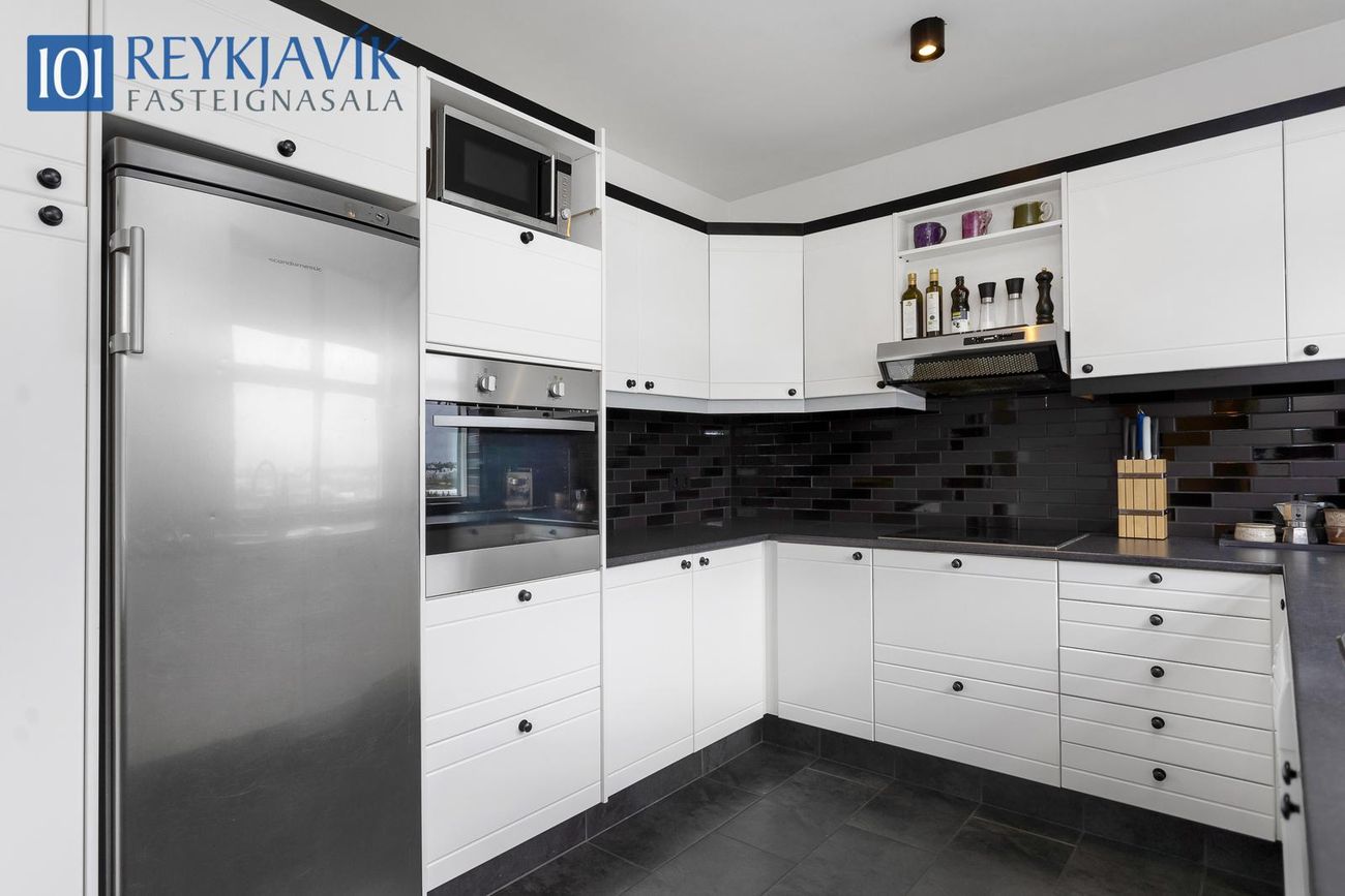 Frostafold 2, 112 Reykjavík