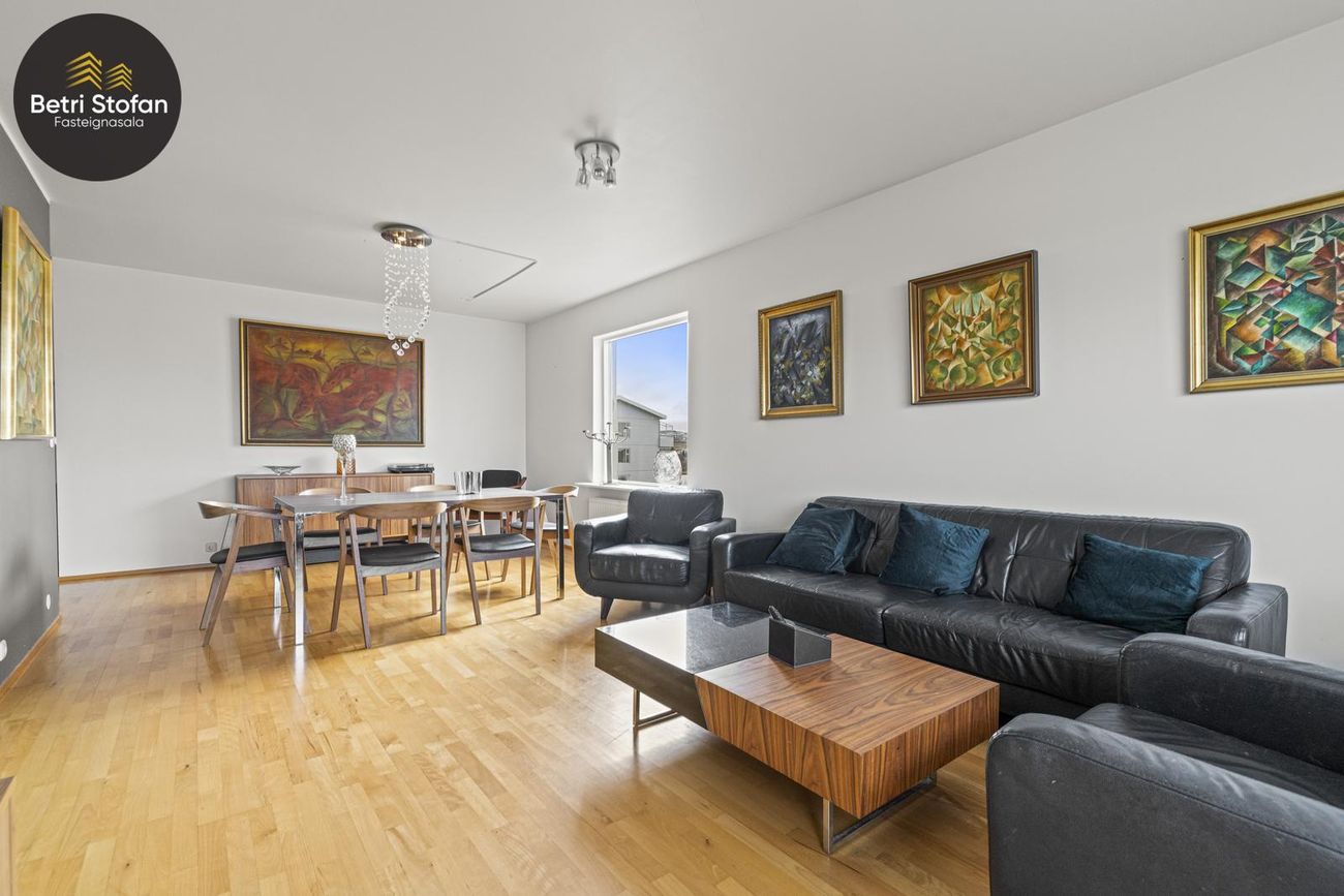 Hverafold 23, 112 Reykjavík