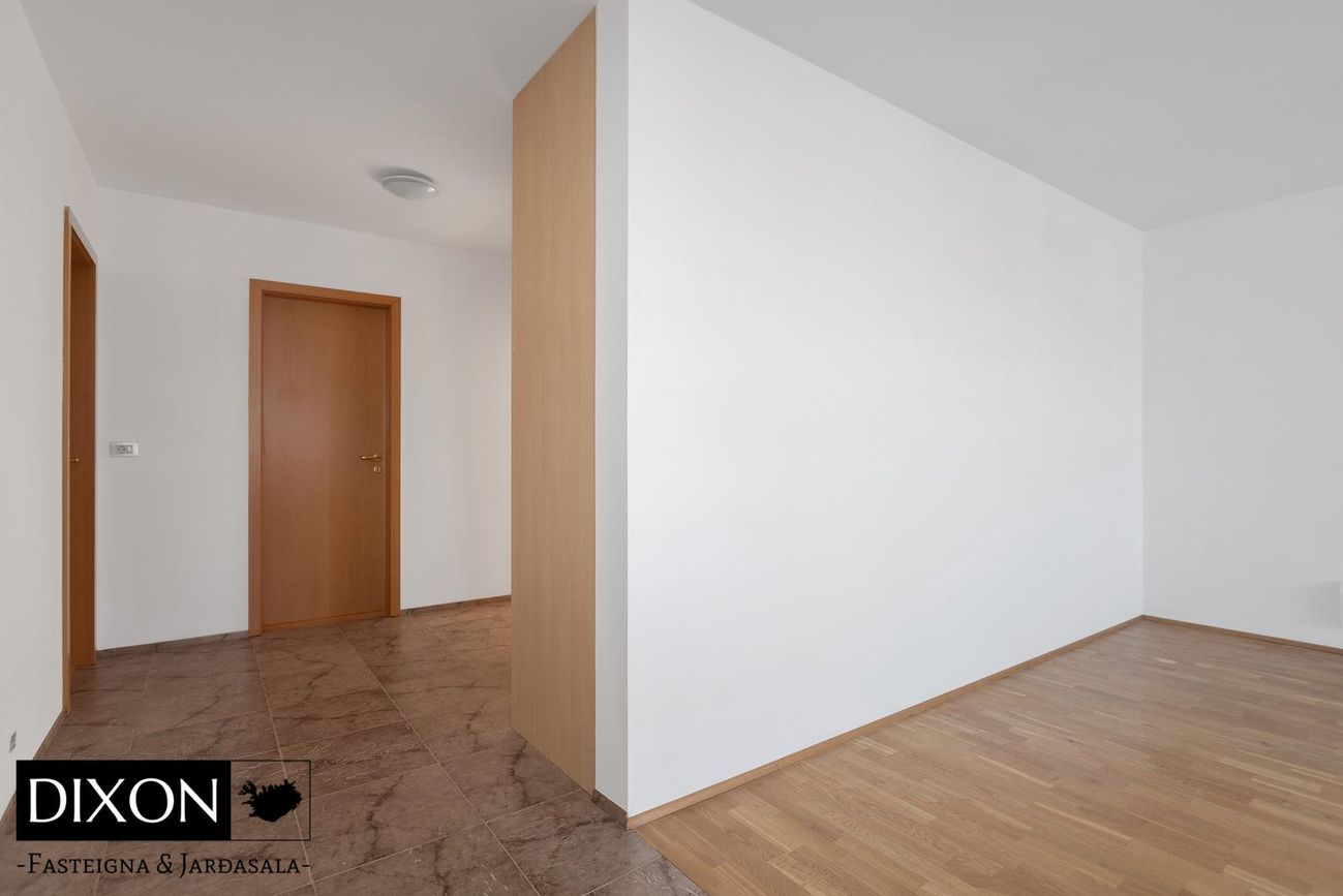 Lundarbrekka 16 - 0302, 200 Kópavogur