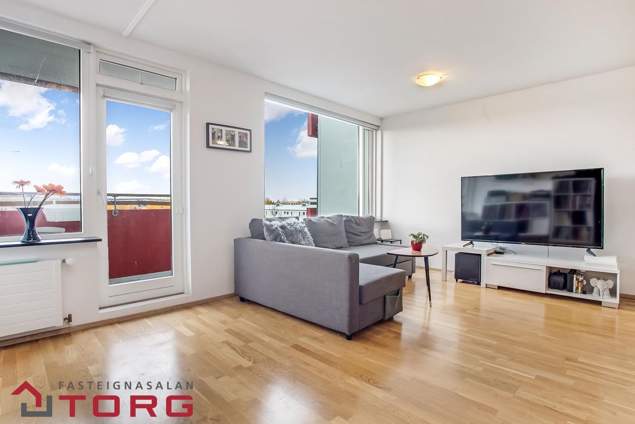Asparfell 12, 111 Reykjavík