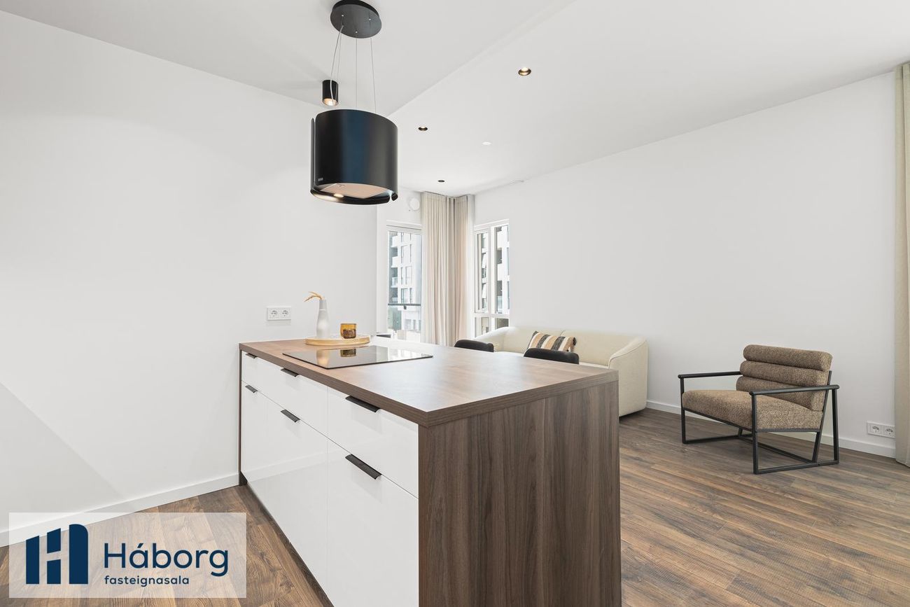 Grensásvegur 1F - 0501, 108 Reykjavík