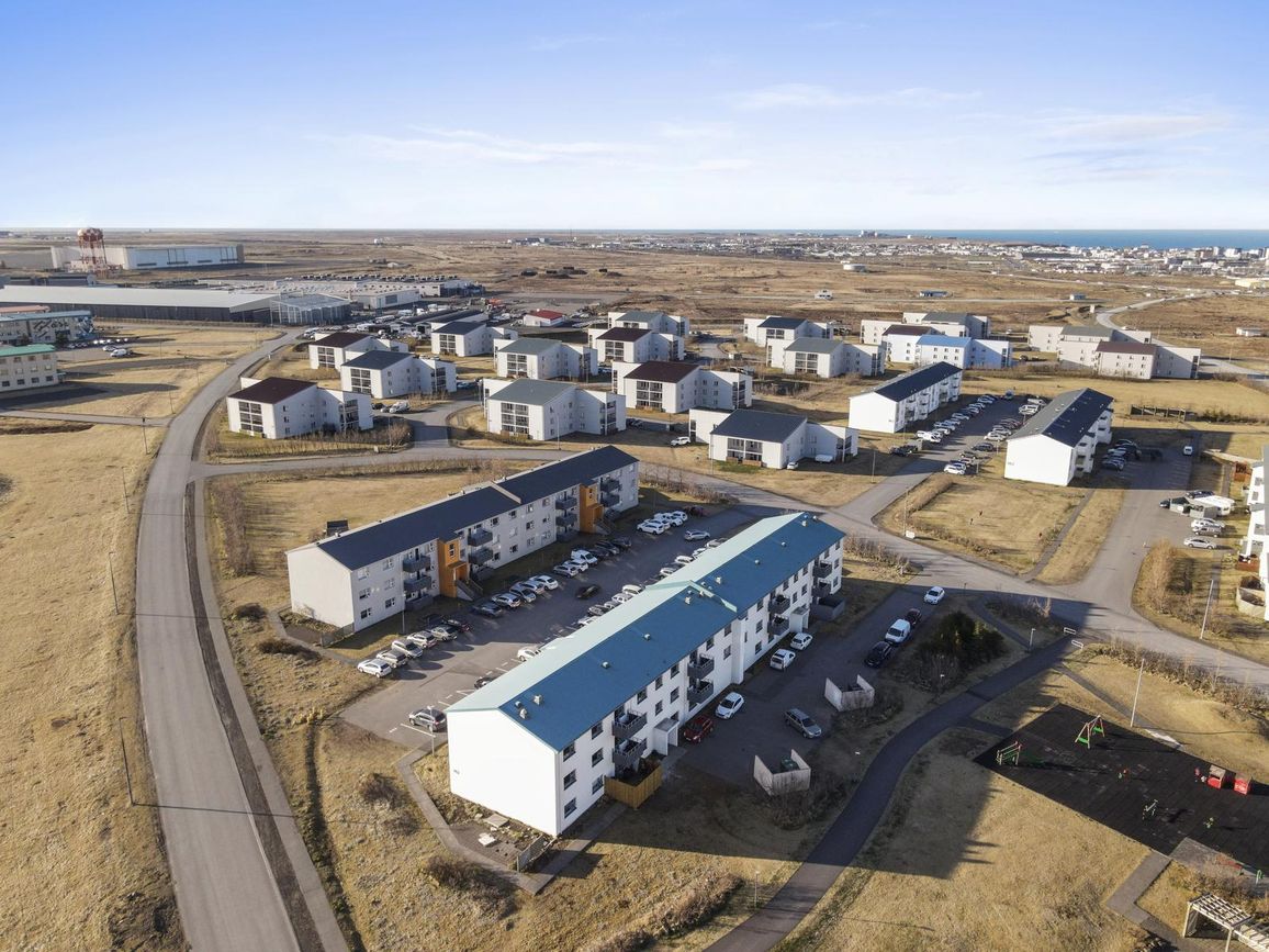 Bogabraut 953, 262 Reykjanesbær