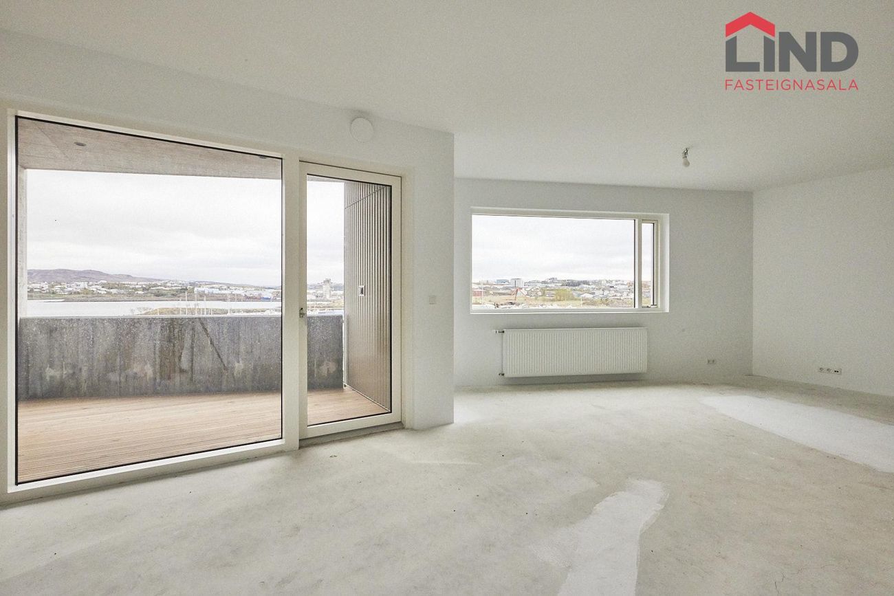 Arkarvogur 8 - 0108, 104 Reykjavík
