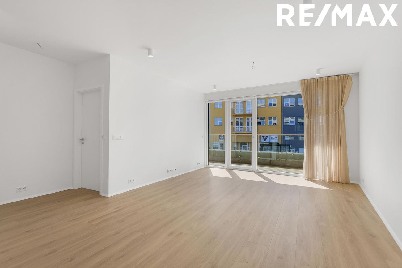 Hringbraut 120, 101 Reykjavík