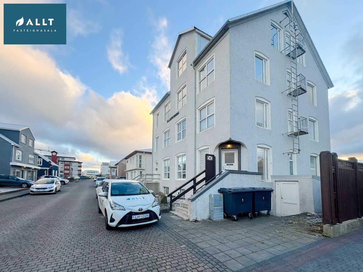 Túngata 13, 230 Reykjanesbær