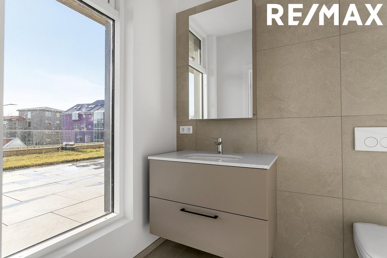 Hringbraut 120 - 0301, 101 Reykjavík