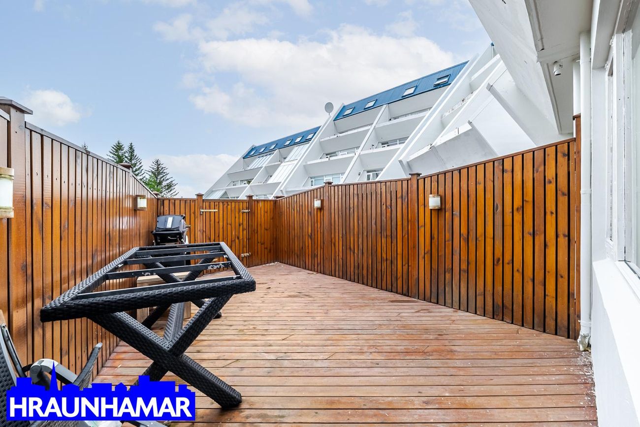 Hvammabraut 12, 220 Hafnarfjörður