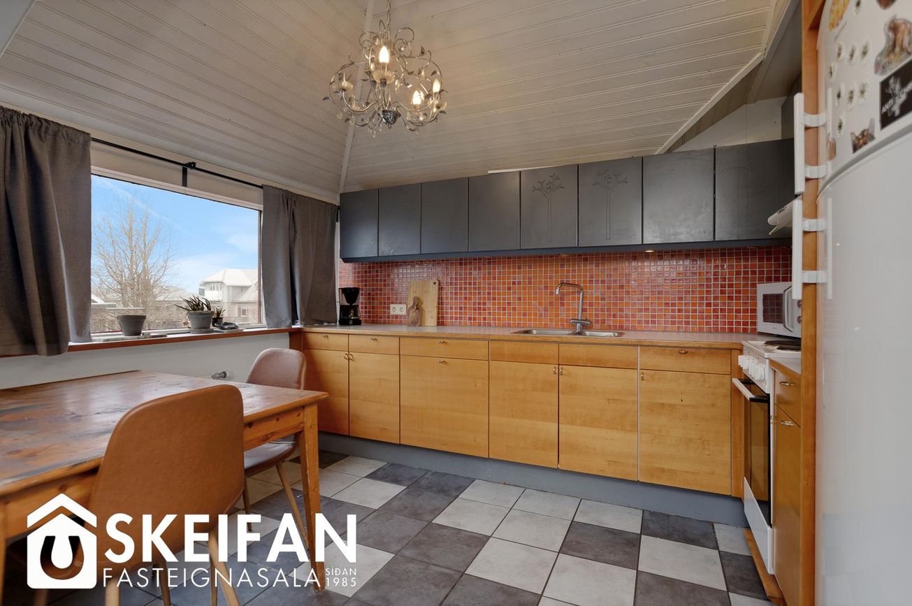 Hraunteigur 15, 105 Reykjavík