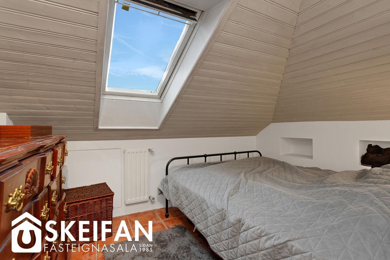 Hraunteigur 15, 105 Reykjavík