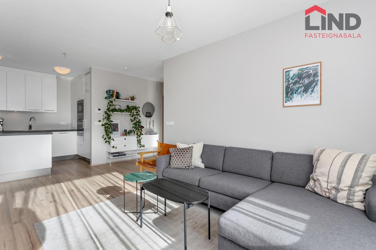 Naustavör 10, 200 Kópavogur