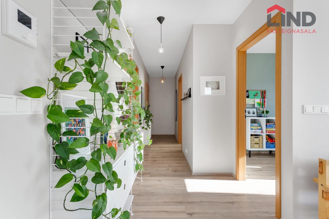 Naustavör 10, 200 Kópavogur