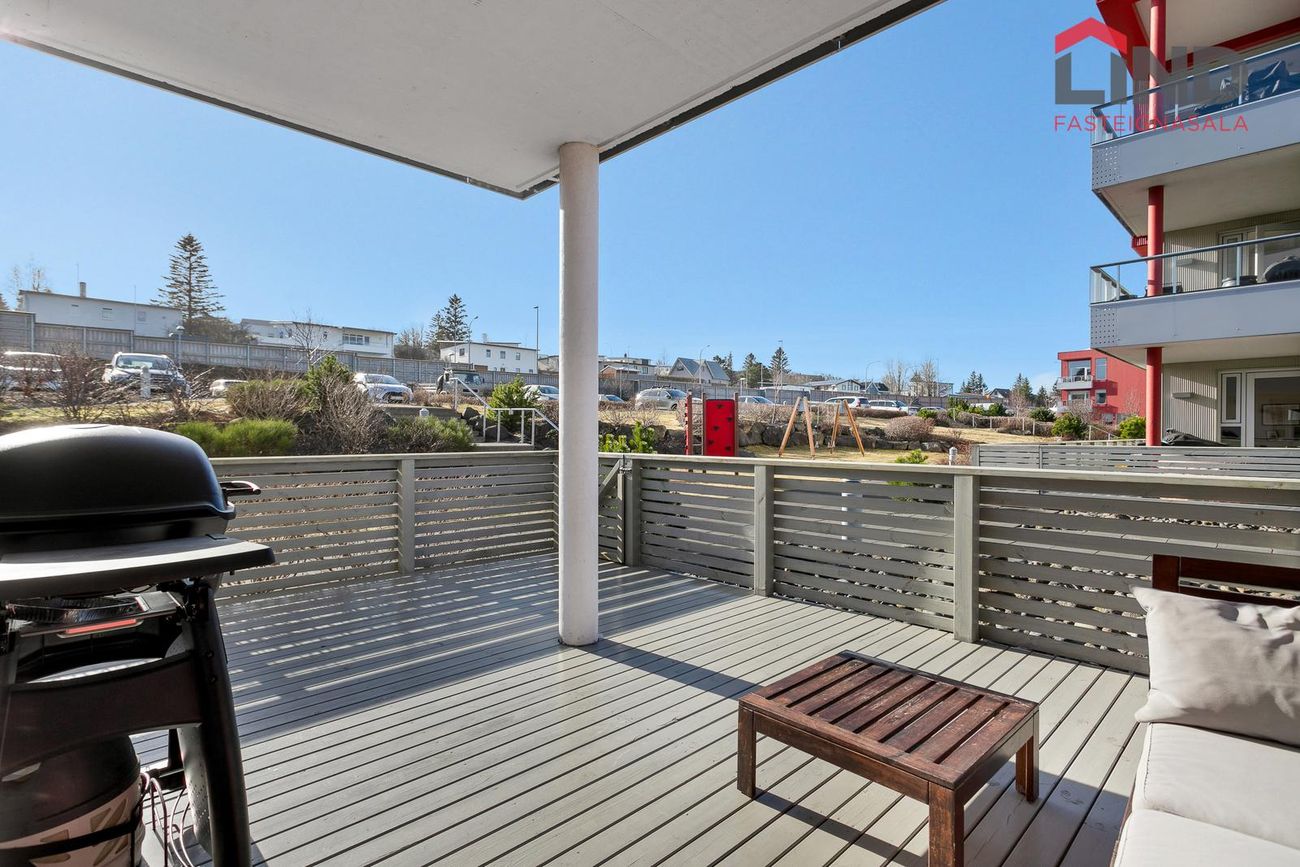 Naustavör 10, 200 Kópavogur