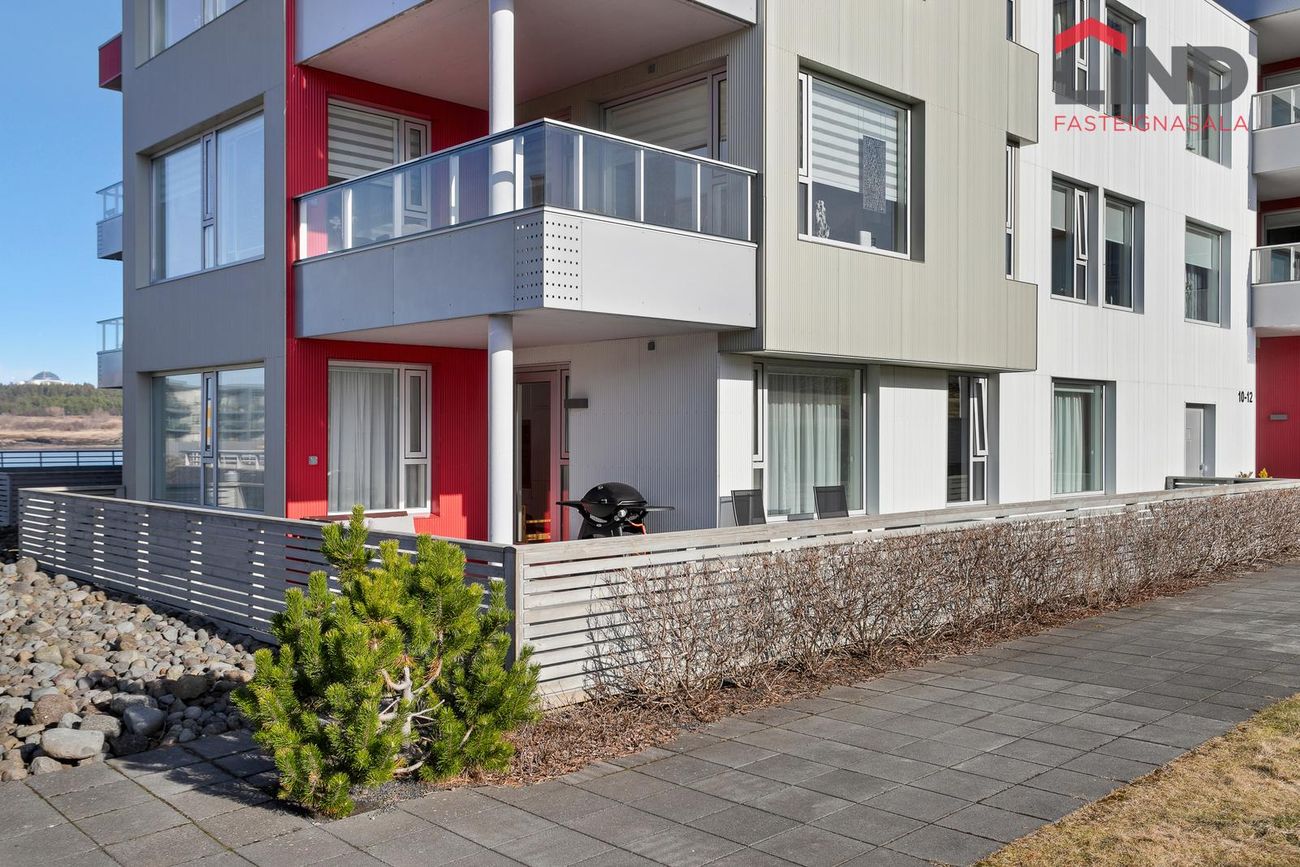 Naustavör 10, 200 Kópavogur