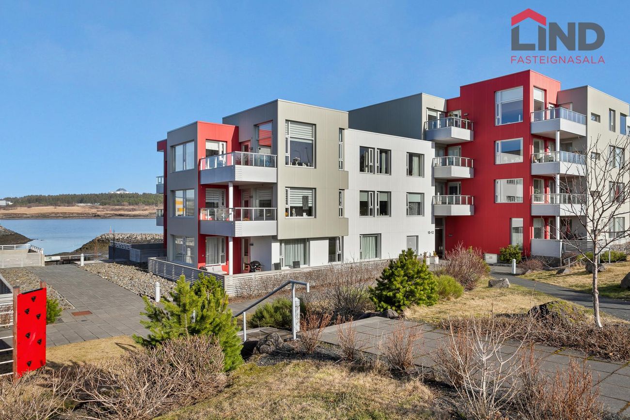 Naustavör 10, 200 Kópavogur