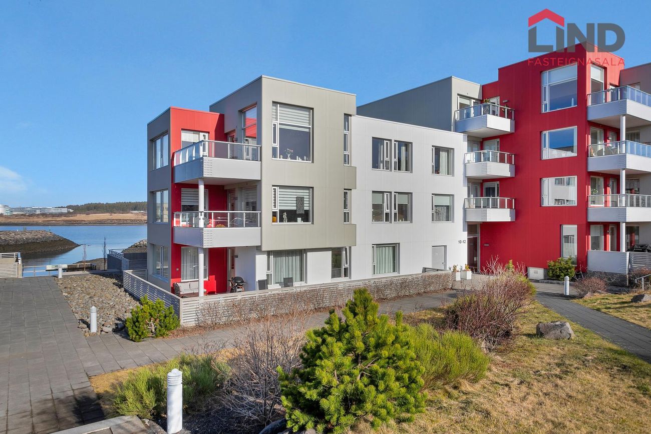 Naustavör 10, 200 Kópavogur