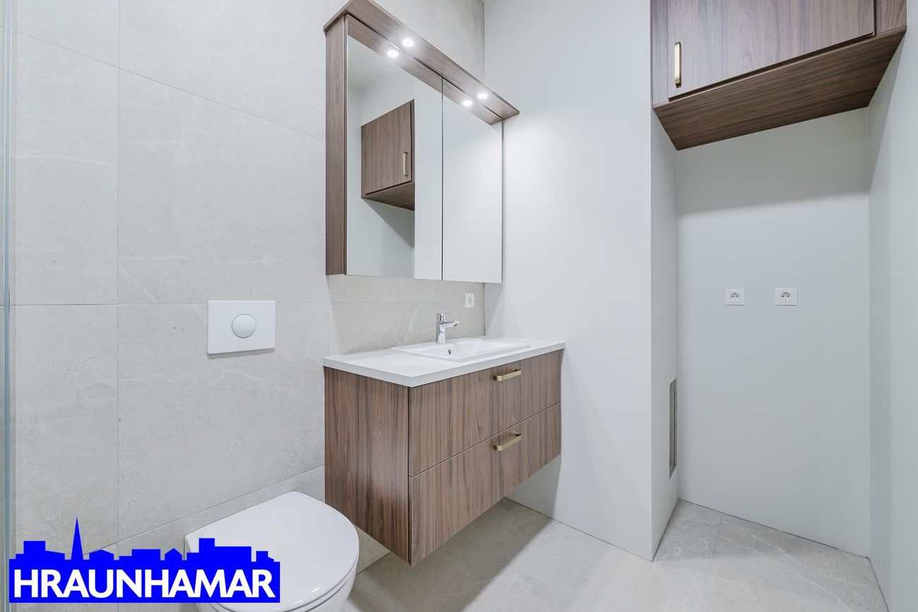 Hringhamar 33 - 0501, 221 Hafnarfjörður