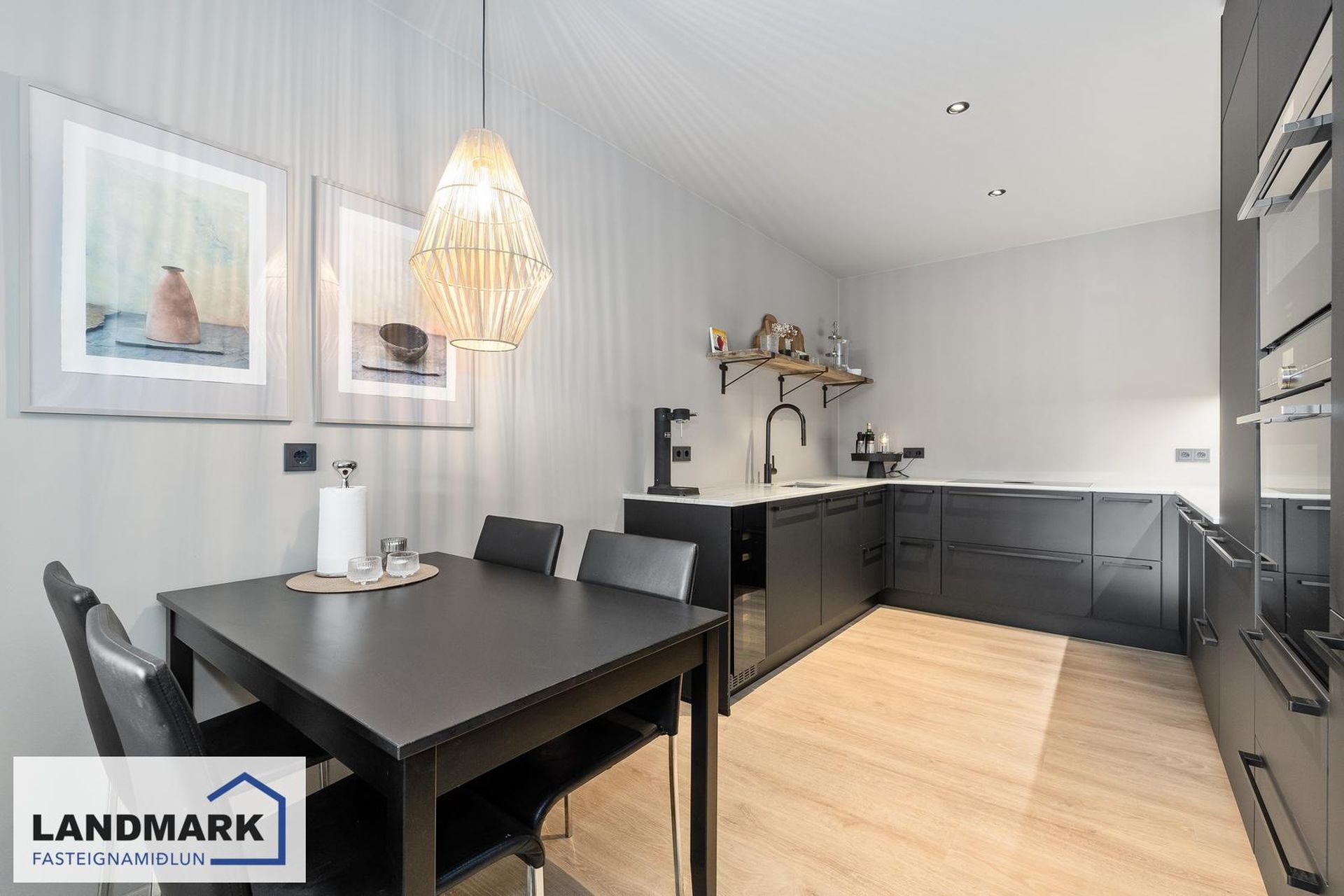 Ásakór 12, 203 Kópavogur