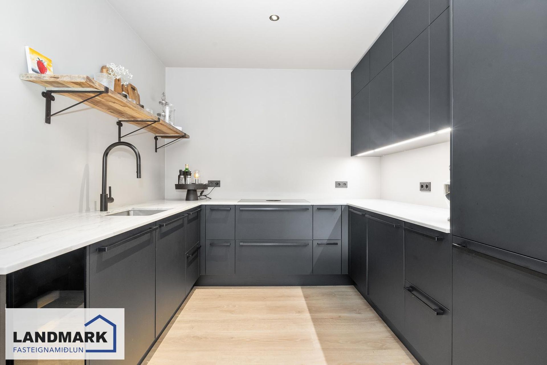 Ásakór 12, 203 Kópavogur