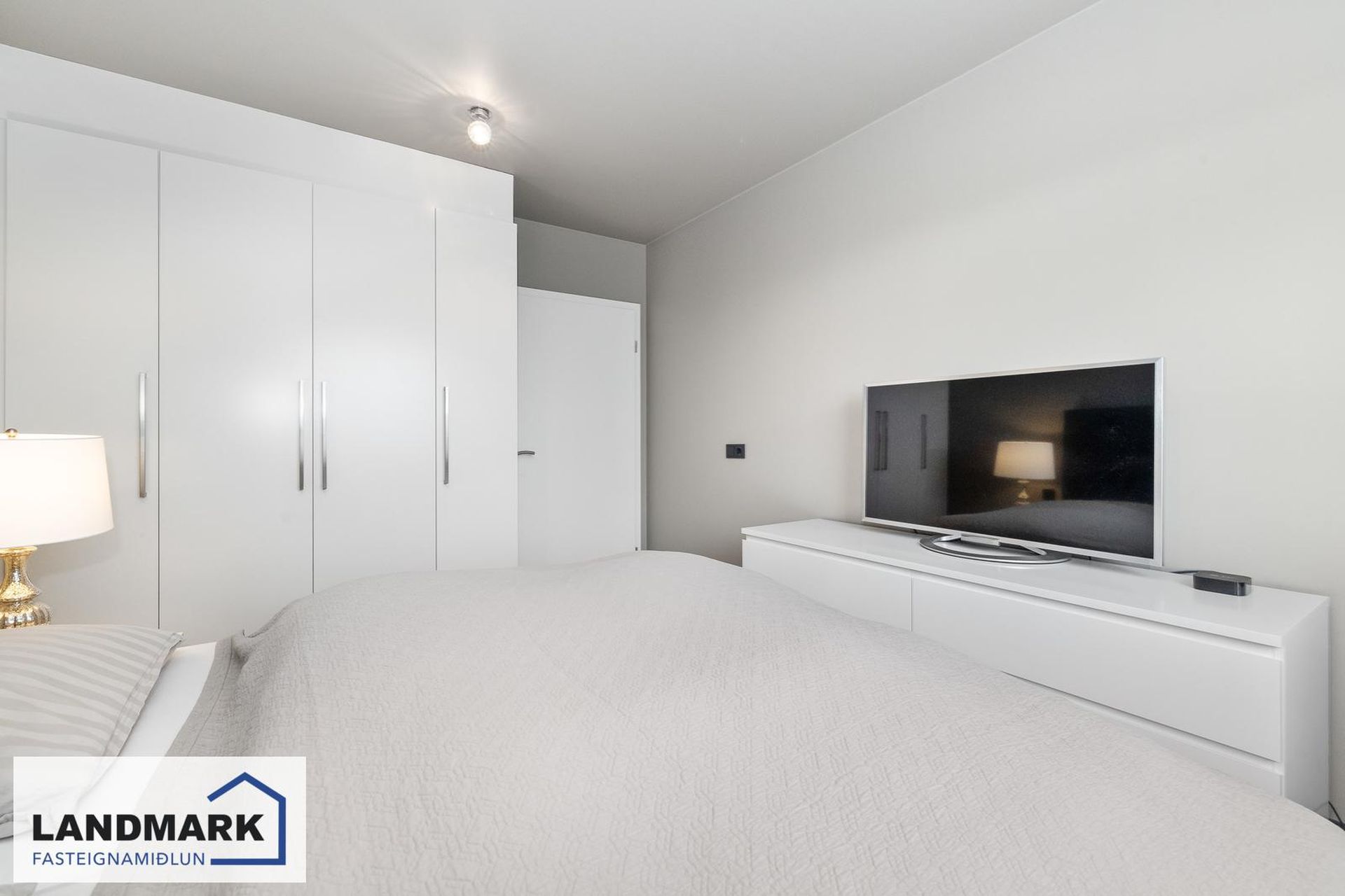 Ásakór 12, 203 Kópavogur