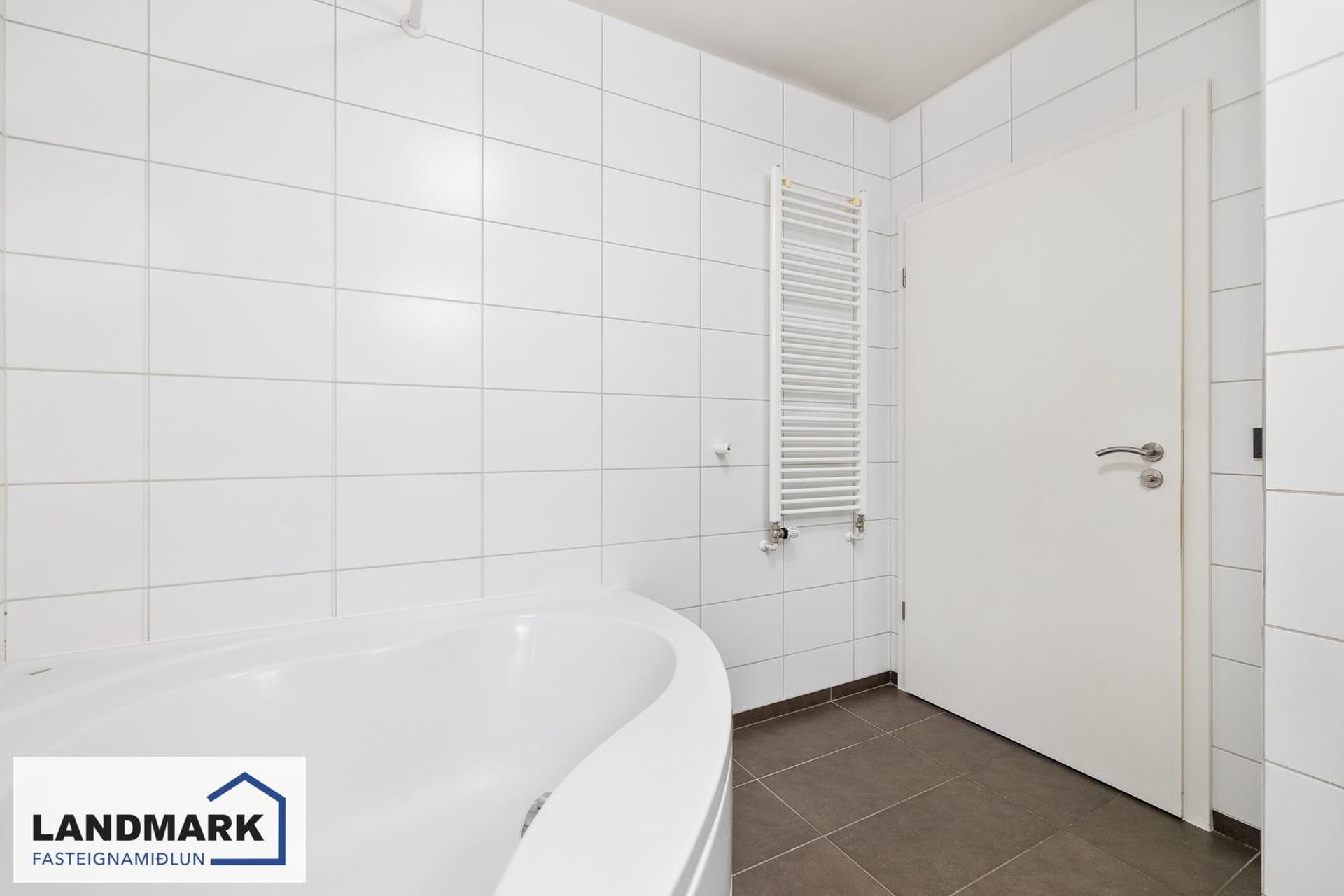 Ásakór 12, 203 Kópavogur