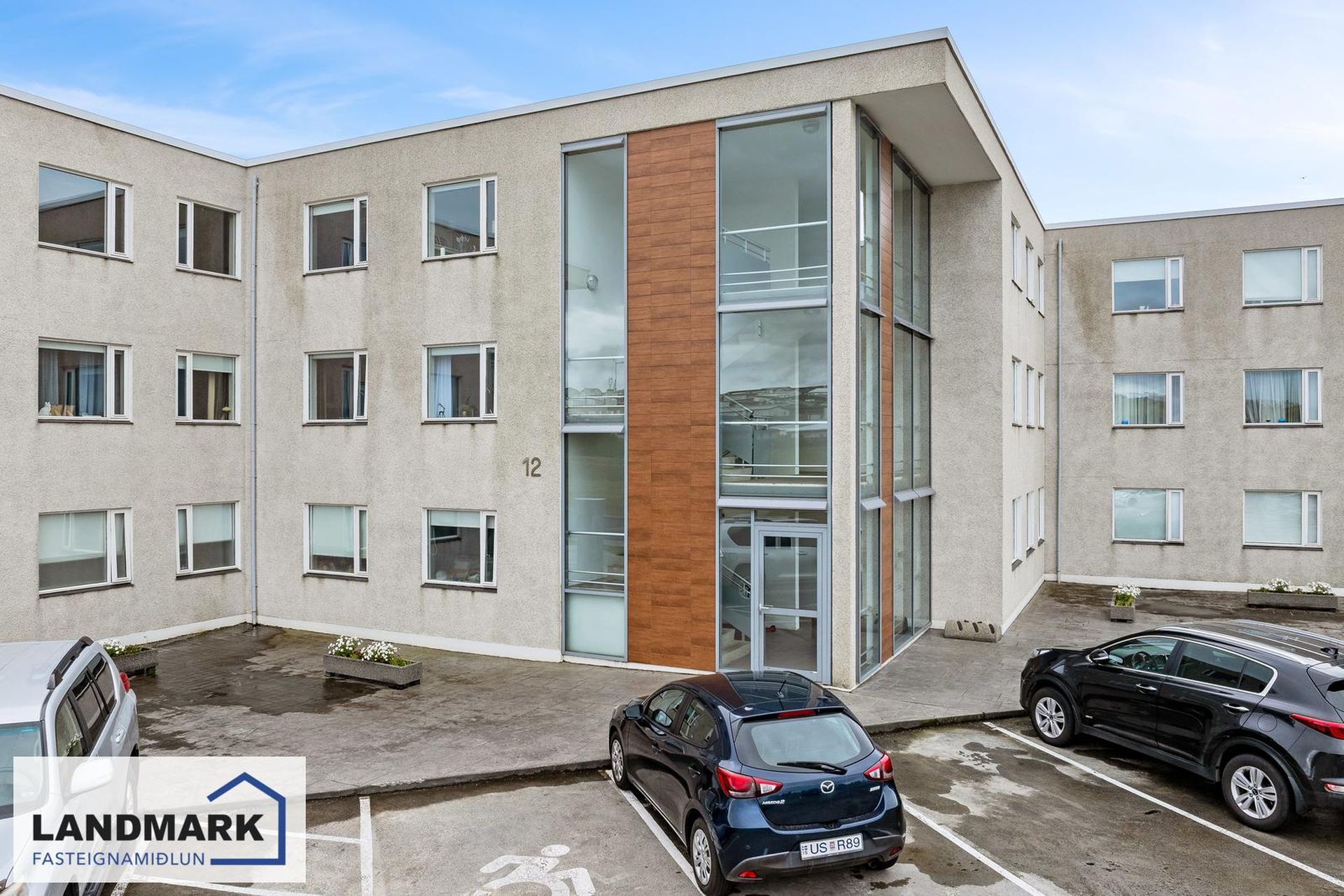 Ásakór 12, 203 Kópavogur