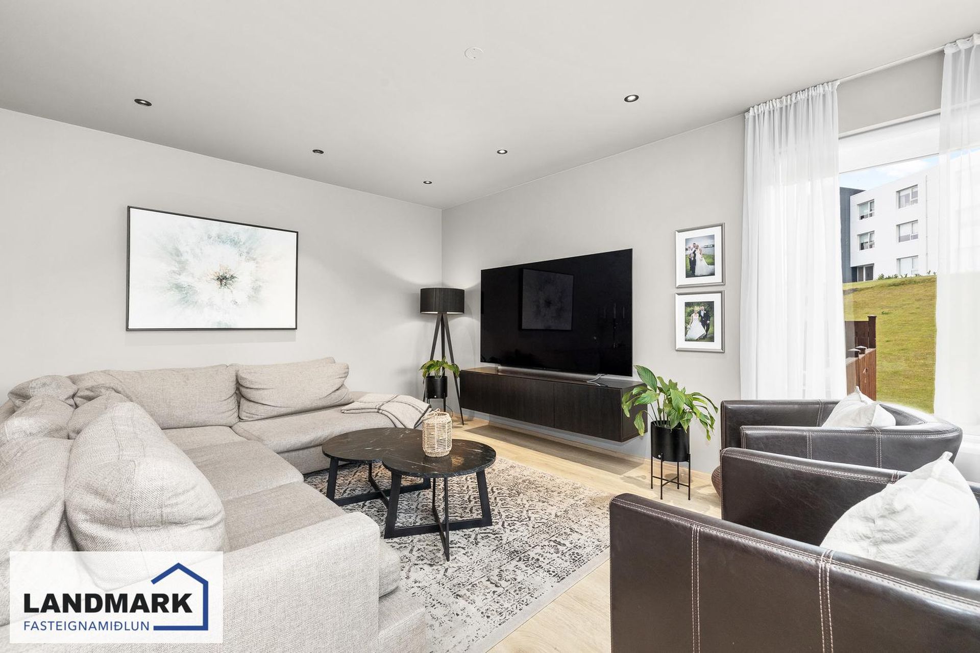 Ásakór 12, 203 Kópavogur