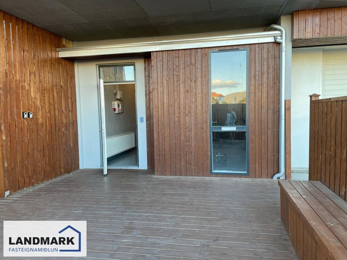 Tryggvabraut 24, 600 Akureyri