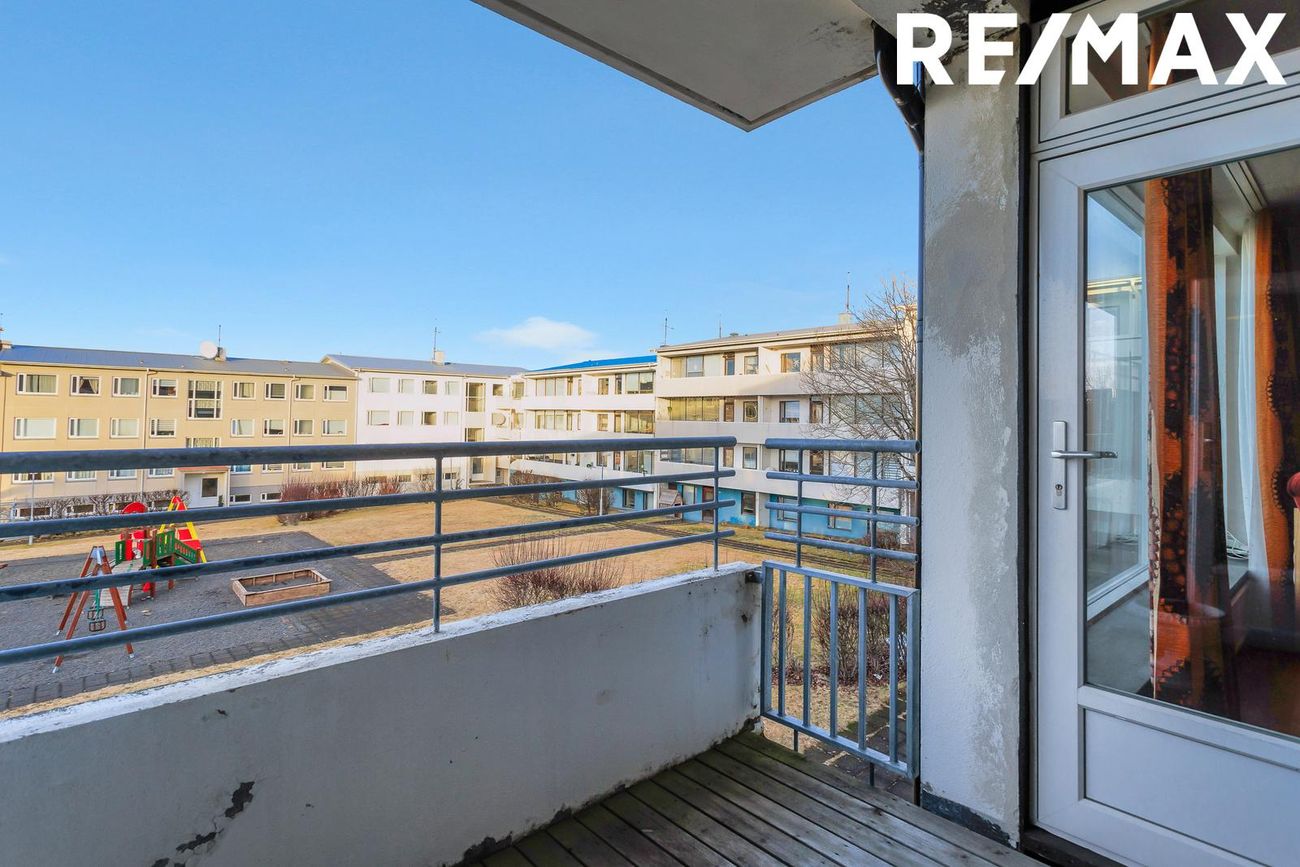 Hraunbær 58, 110 Reykjavík